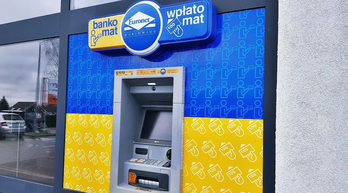 Ile trwa wpłata w Euronet do mBanku? Czas oczekiwania na środki